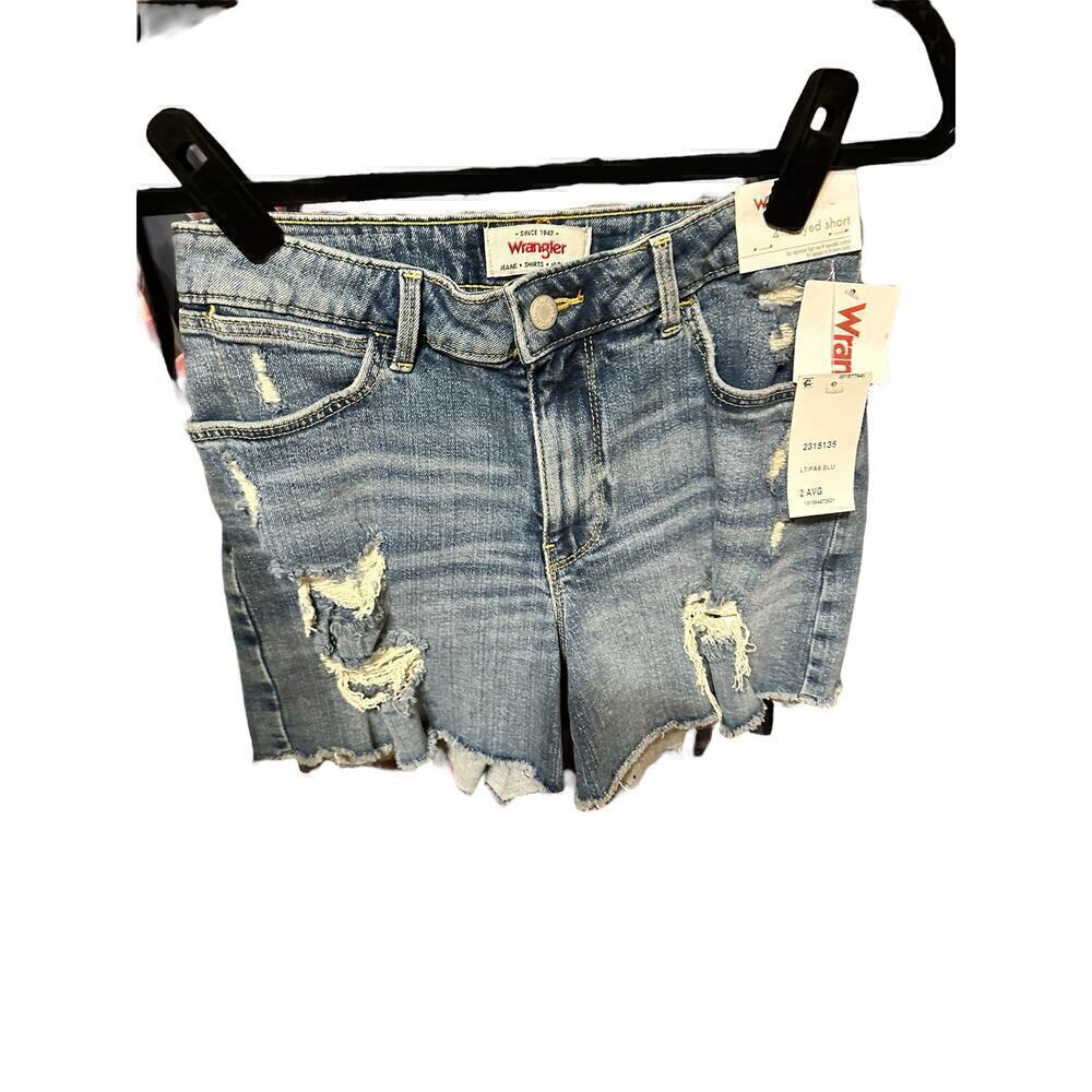 Wrangler 4” Frayed Shorts Size 2 NWT‎